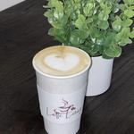 Latté Lounge + HG Eatery