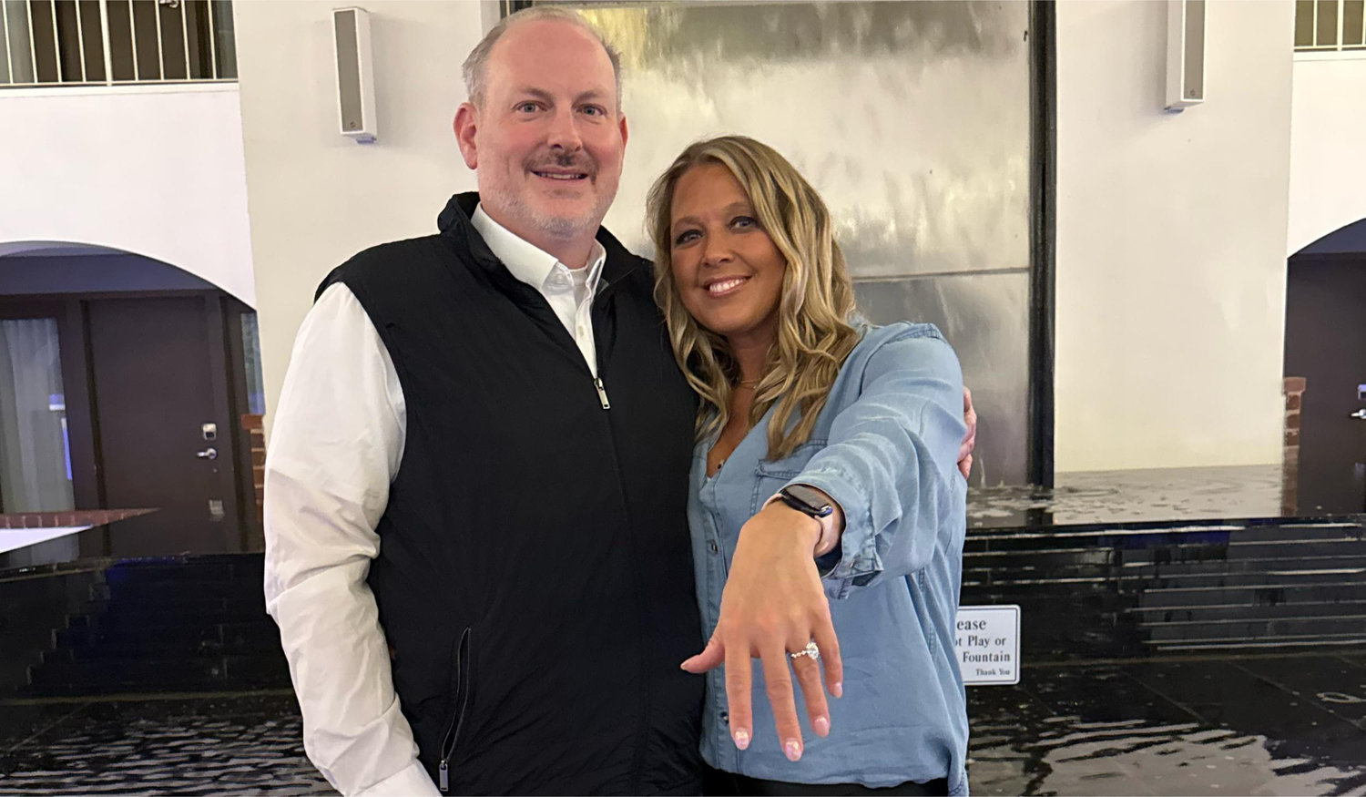 The Wedding Website of Tara McMullen and Rob Hohmann