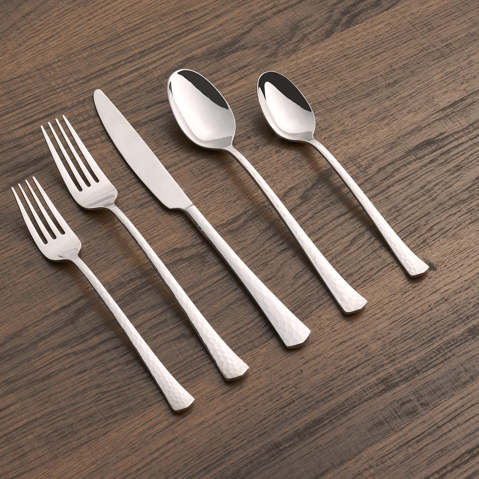 Cambridge Silversmiths, Raegan Hammered Mirror 20-Piece Flatware