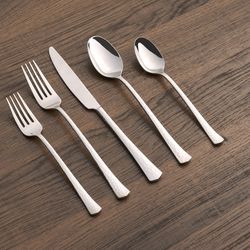 Cambridge Silversmiths, Raegan Hammered Mirror 20-Piece Flatware