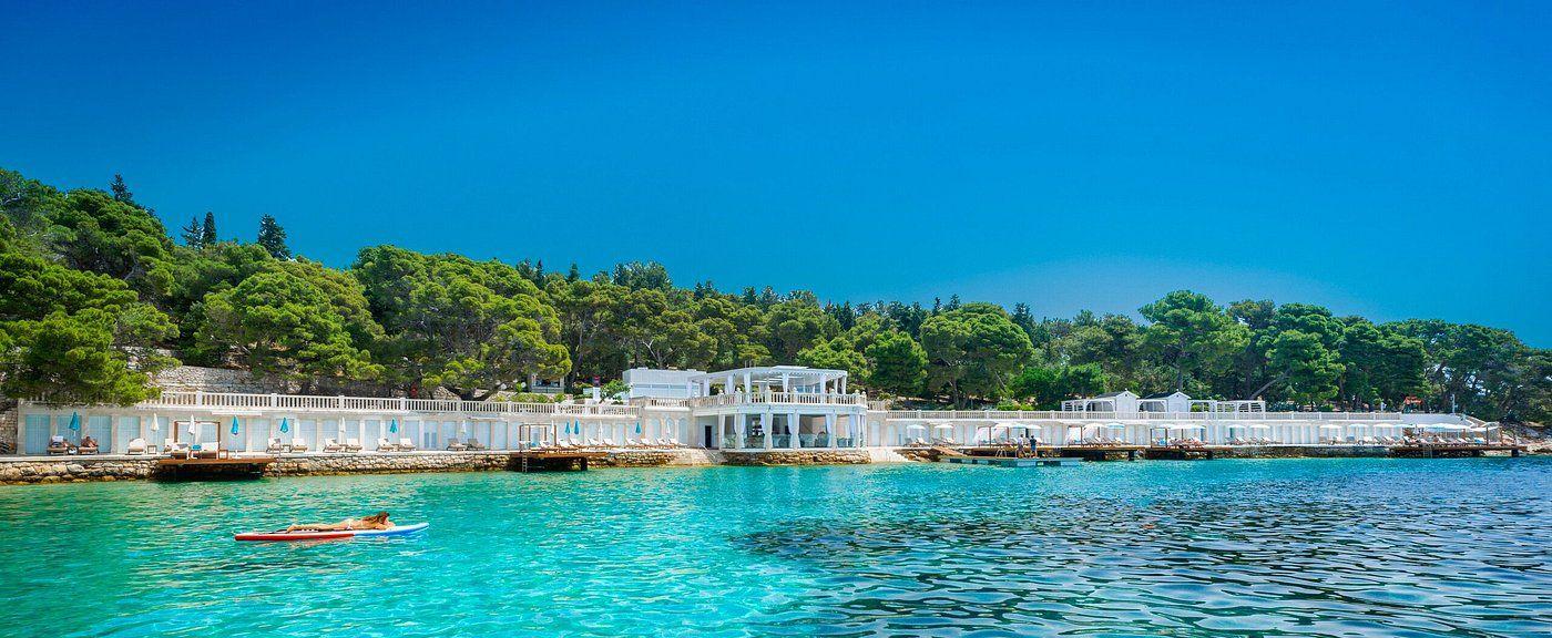 The Wedding Website of Paige Barrett and Samuel Neild