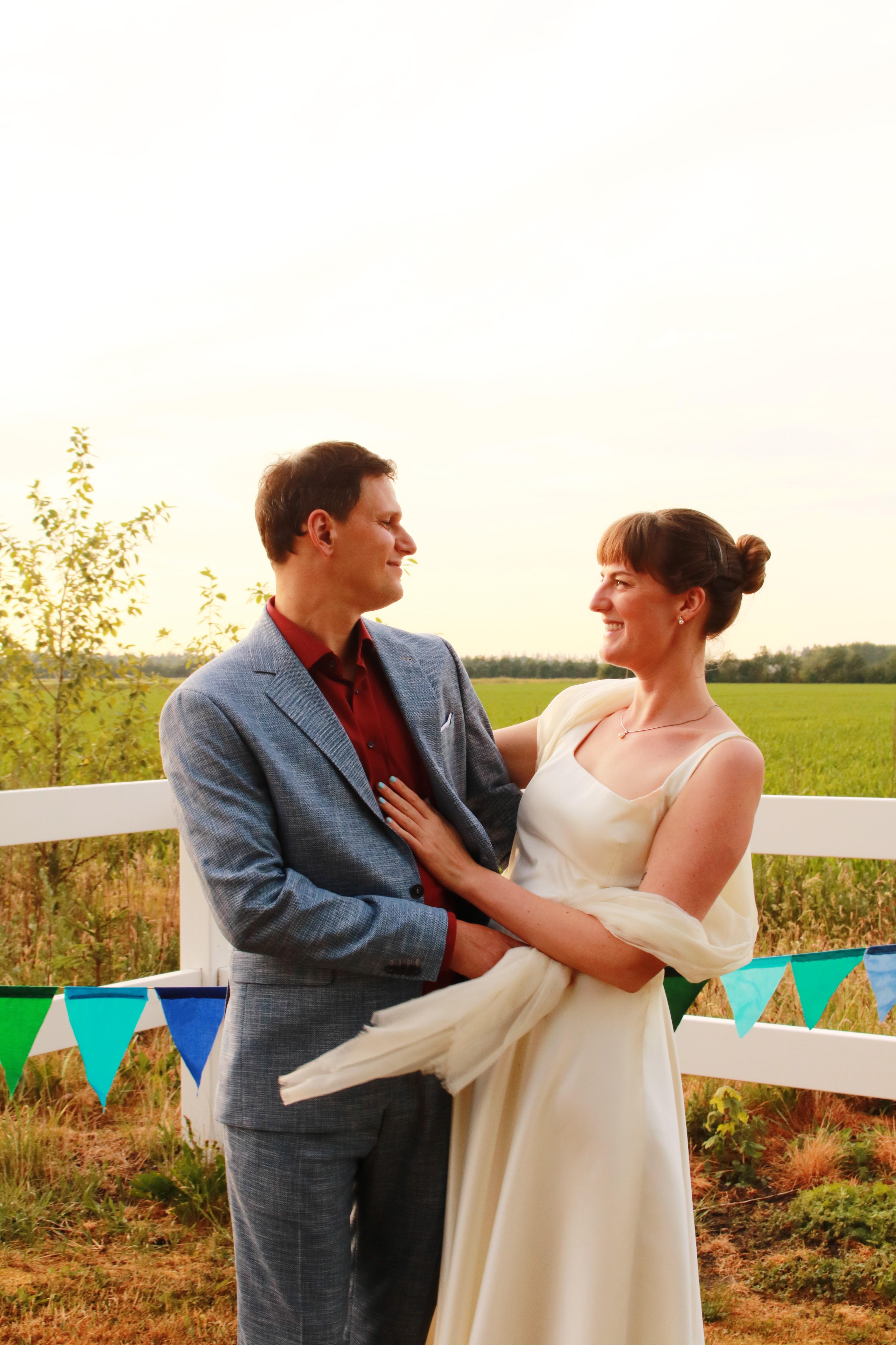The Wedding Website of Rebecca Peterson-Perry and Julian Hostmann