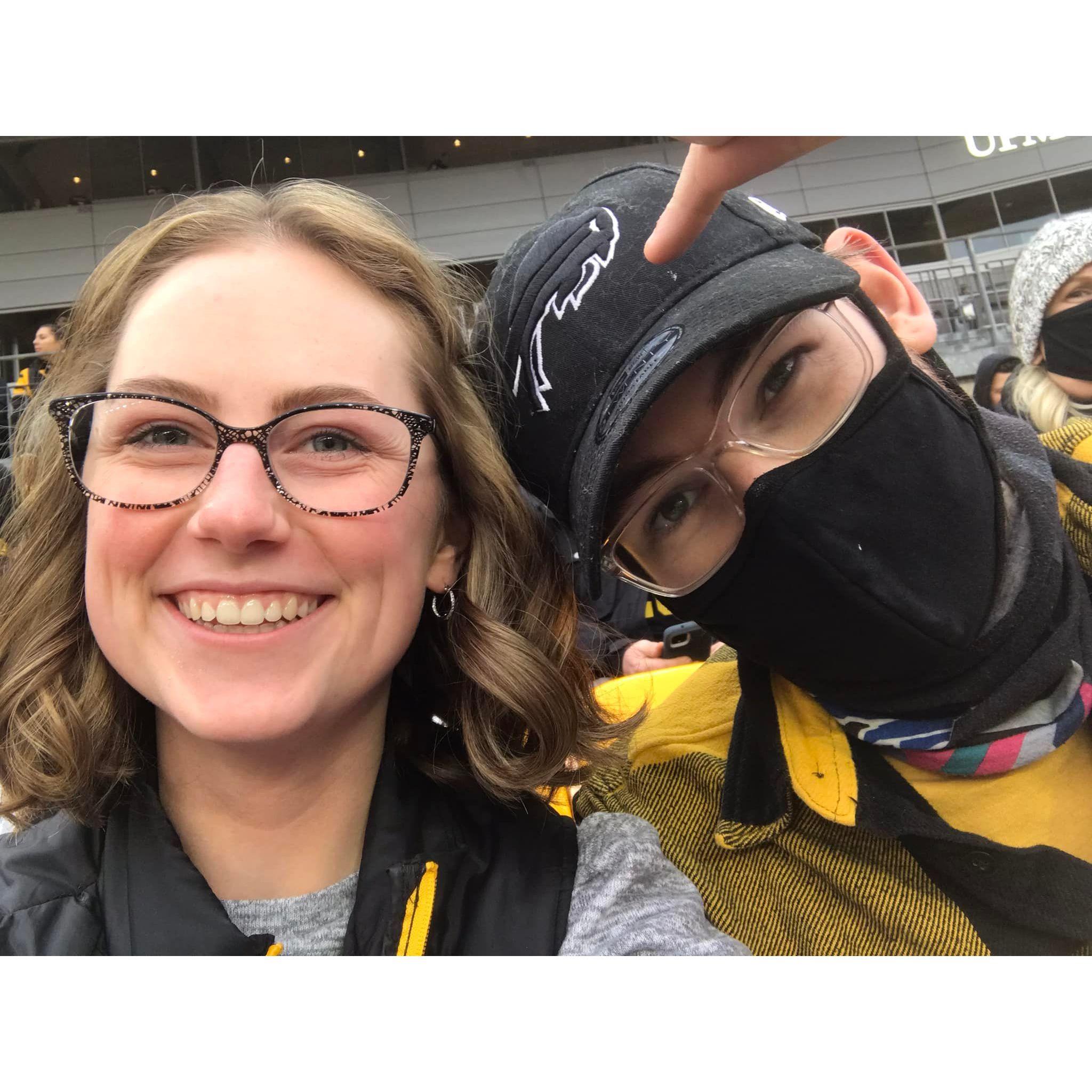 A rare picture of Ben cheering on the best NFL team around ;)