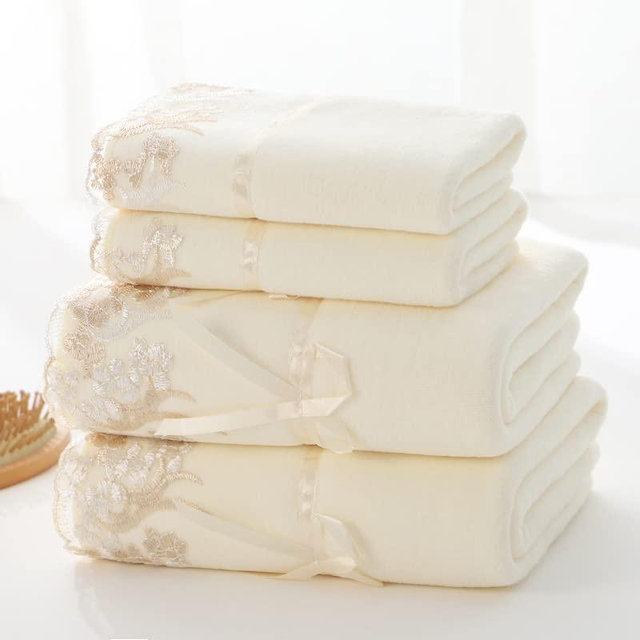Lacomfy Bath Towels Set, Cream Lace Hand Towels Ultra Absorbent & Soft Towels Velvet Bathroom Sheet Towels for Shower Beach Daily (1 Bath Towel+2 Hand Towels)
