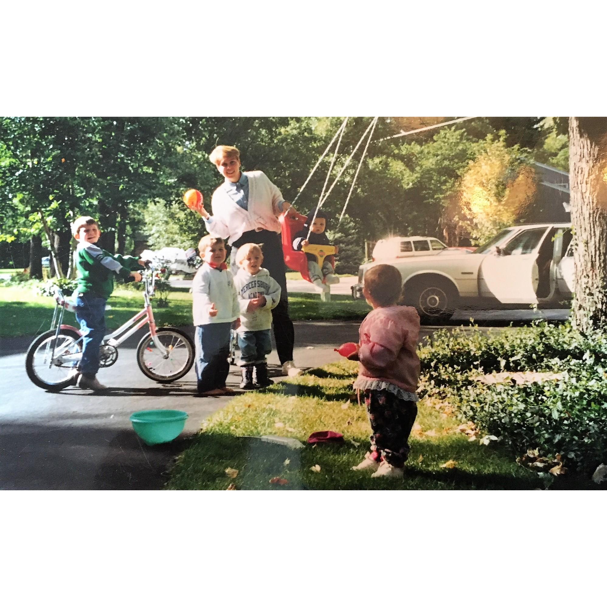 The play-date that started it all! Note the red water balloon in Rachel's hand and the fact that no one else has one...