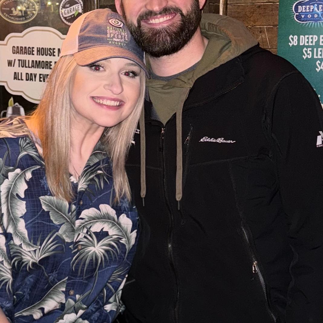 Stephani’s “Dads on Vacation” themed 28th birthday party