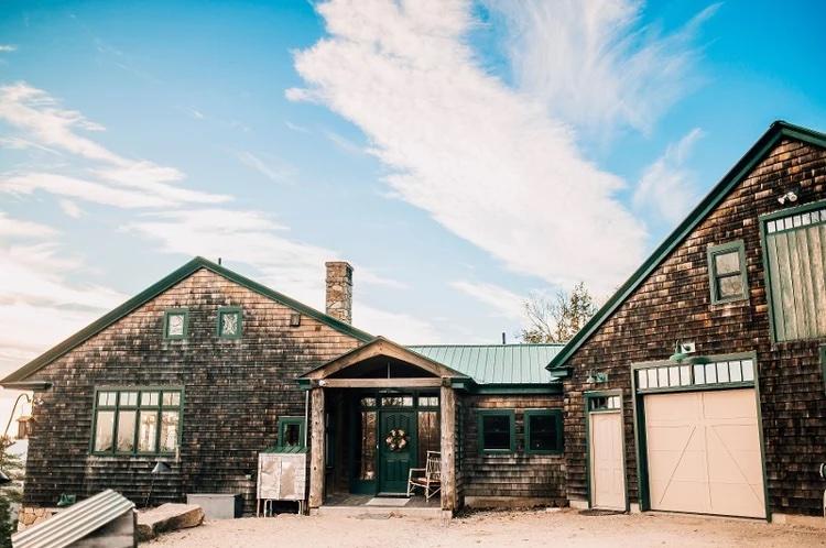 The Wedding Website of Gabriella Vitale and Richie Barney