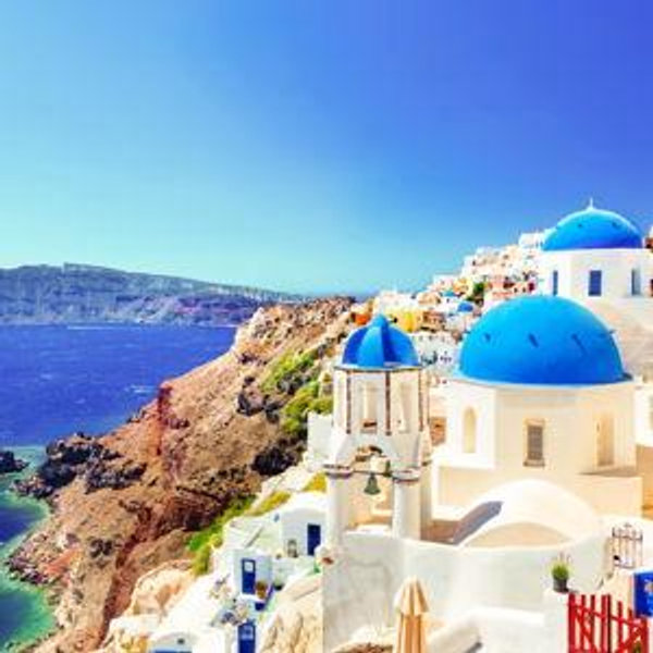 Walking Tour in Oia, Santorini
