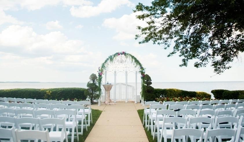 The Wedding Website of Chelsi Jadoo and James Rider IV