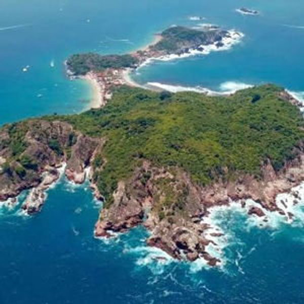 Snorkeling in Isla Ixtapa