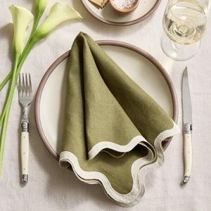 European Linen Scallop Edge Napkins (Set of 4)