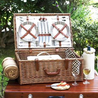 4-Person English Style Willow Picnic Hamper with Blanket