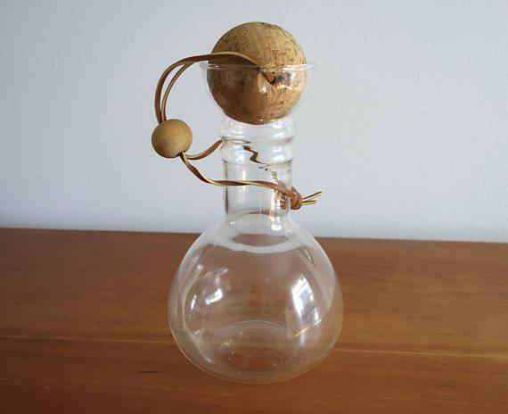 Vintage Glass Pyrex Carafe with Cork Ball Stopper, Pyrex Glass Decanter, Vintage Glass Decanter, Modern Glass Decanter, Mid Century Modern