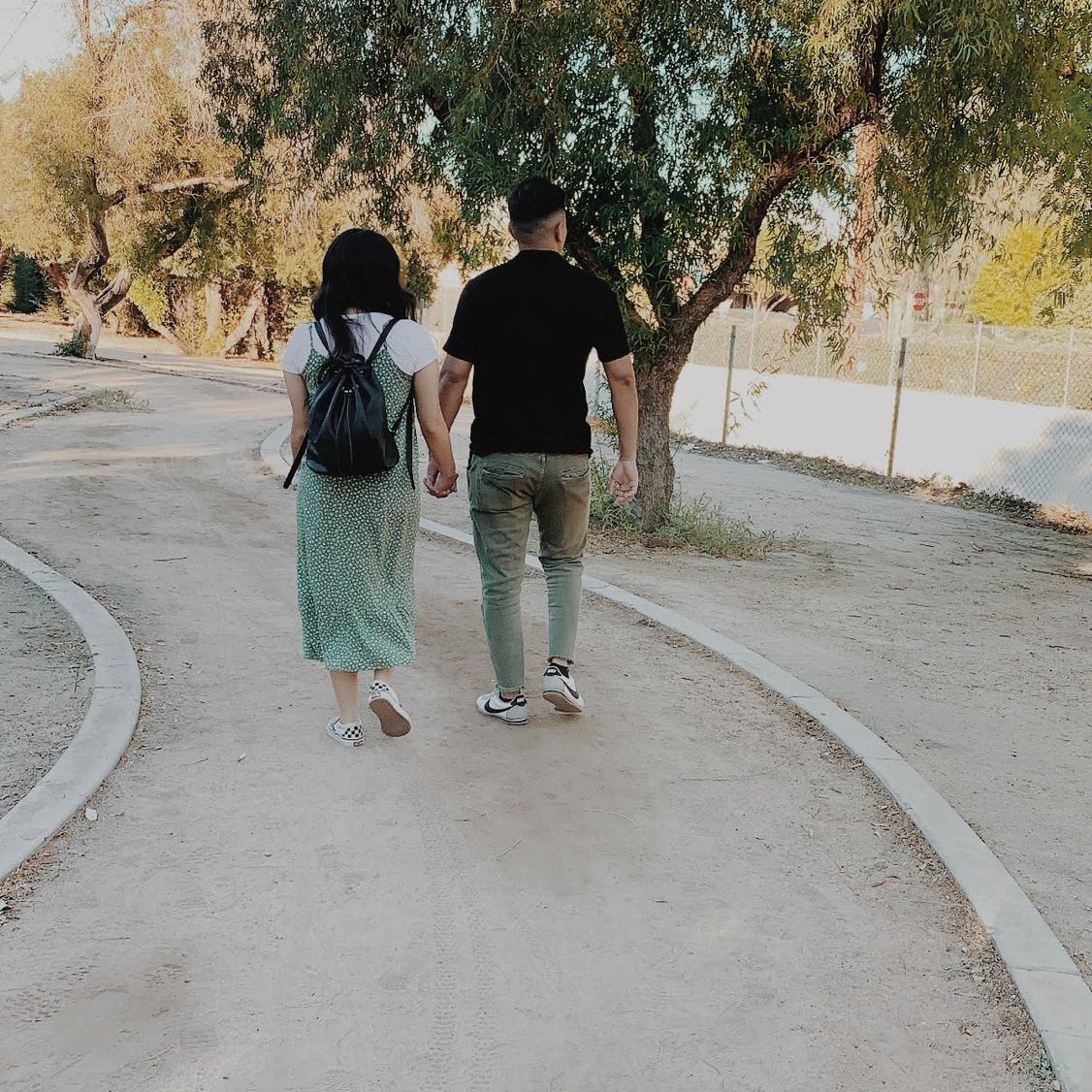 11.15.2020 | Saias asked Nicole's parents to officially take her on their first day. We took a stroll at the park, played dominoes, and finished the night with ice cream and crepes!