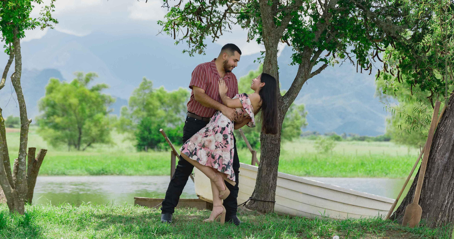 The Wedding Website of Andrea Gutiérrez and Osiel Saucedo