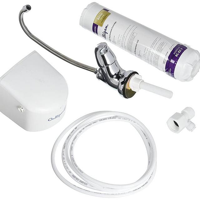 Culligan US 1 EZ-Change Under-Sink Drinking Water Filtration System with Dedicated Faucet and Filter, 3,000 Gallon, Chrome