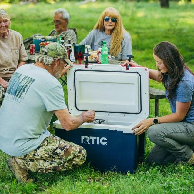 52 QT Ultra-Light Cooler