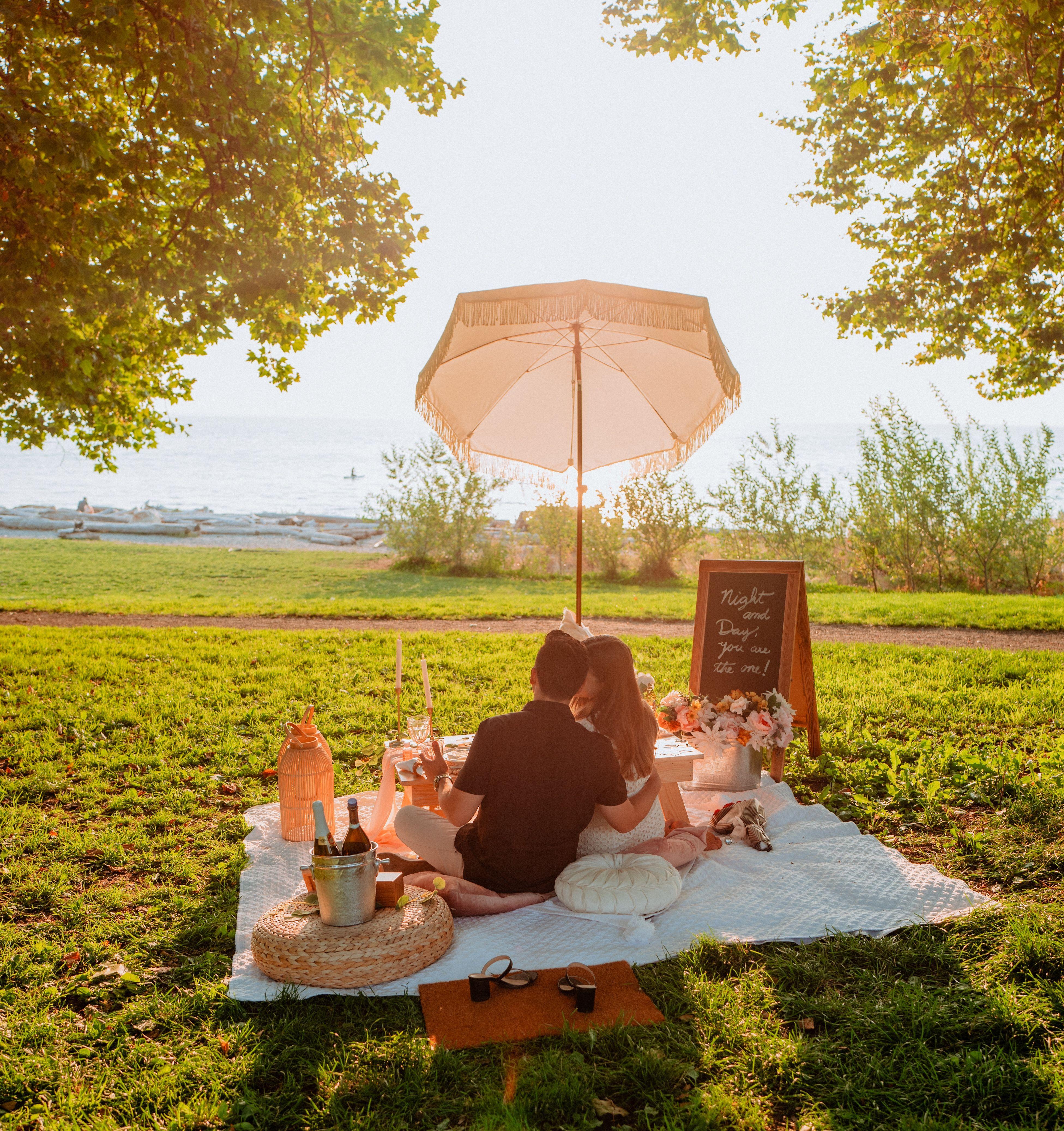 The Wedding Website of Clara Todd and Peter Pendowski