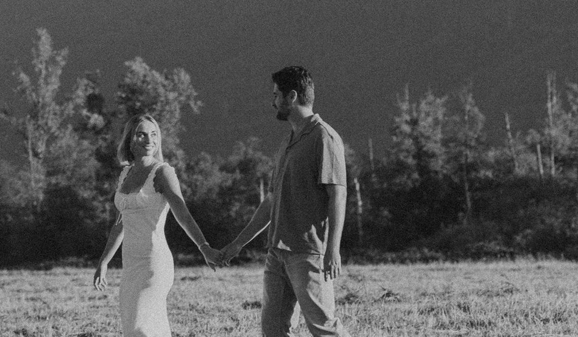 The Wedding Website of Lindsey Redmann and Henry Winner