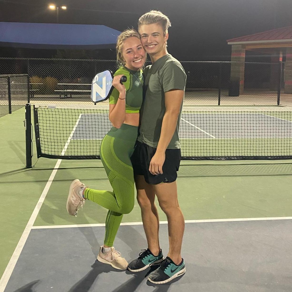 Pickleball twinning