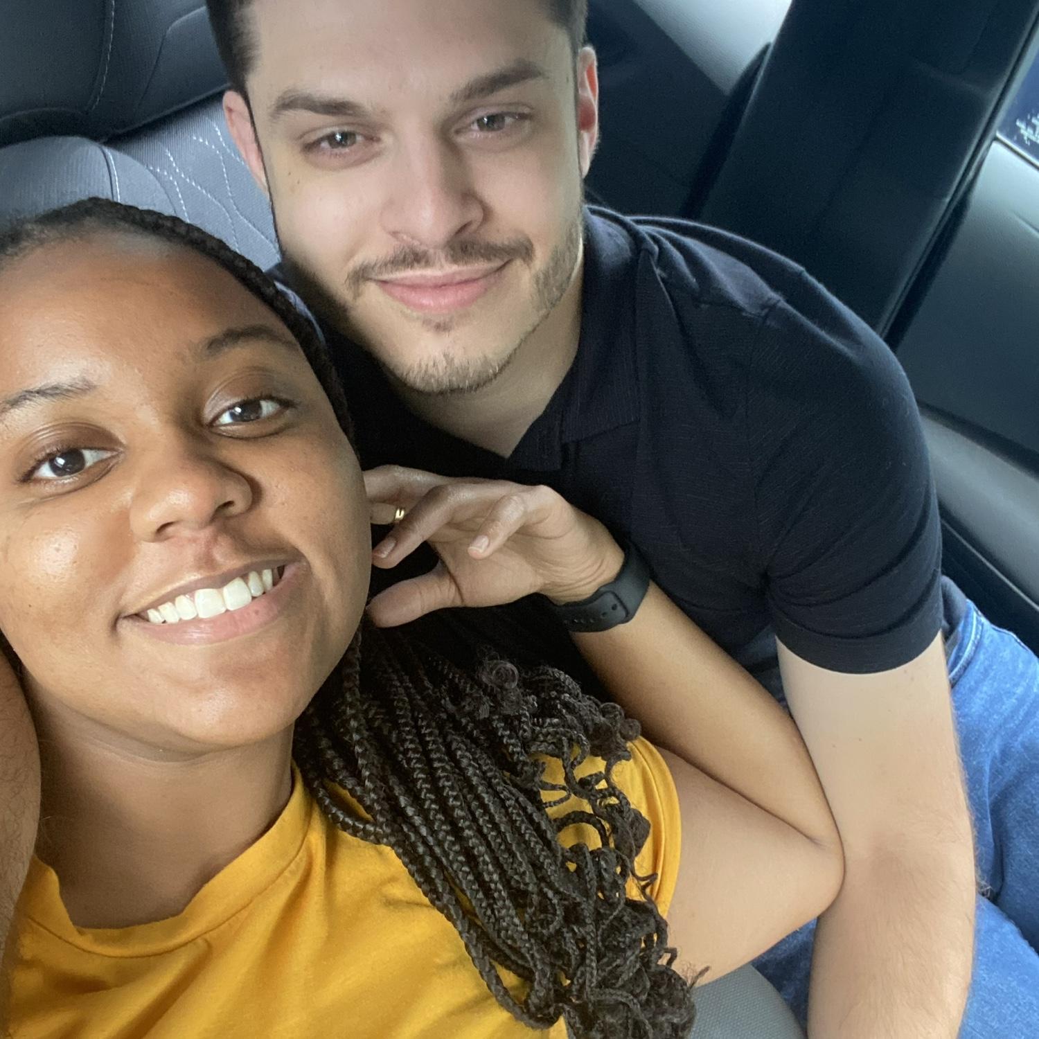 Our first date selfie! | Selfie de nuestra primera cita!