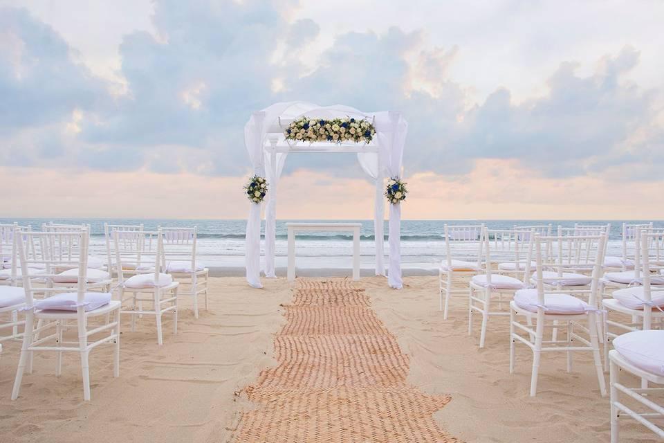 The Wedding Website of Aurora Delgado and Michael Ferrer
