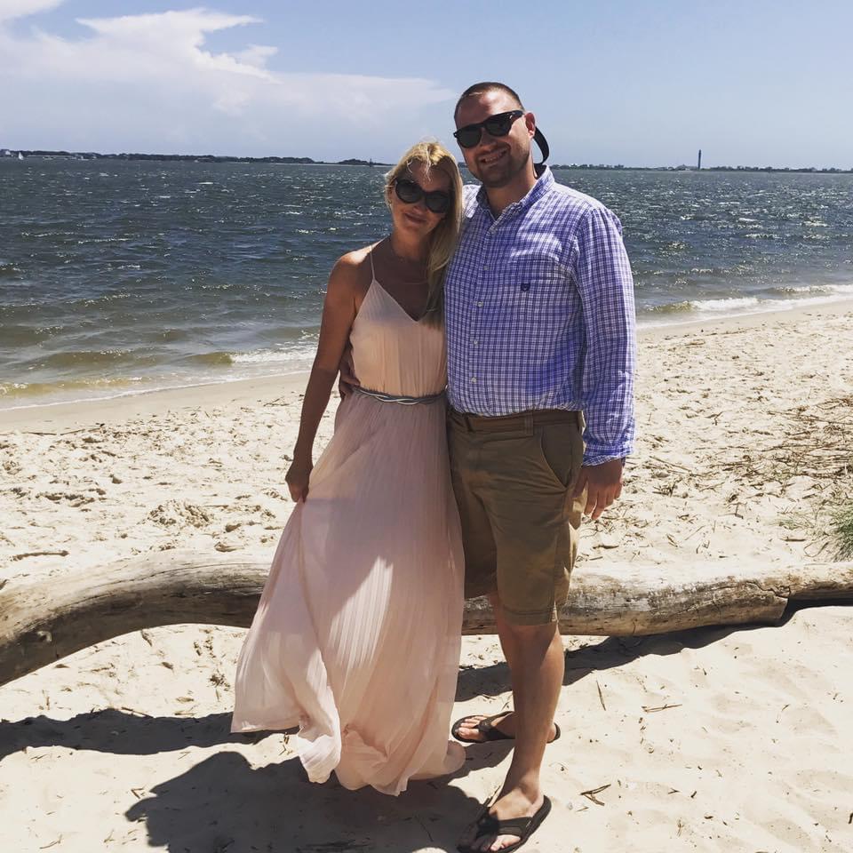 We spend our first anniversary at his cousin DJ's wedding! It was a blast!!