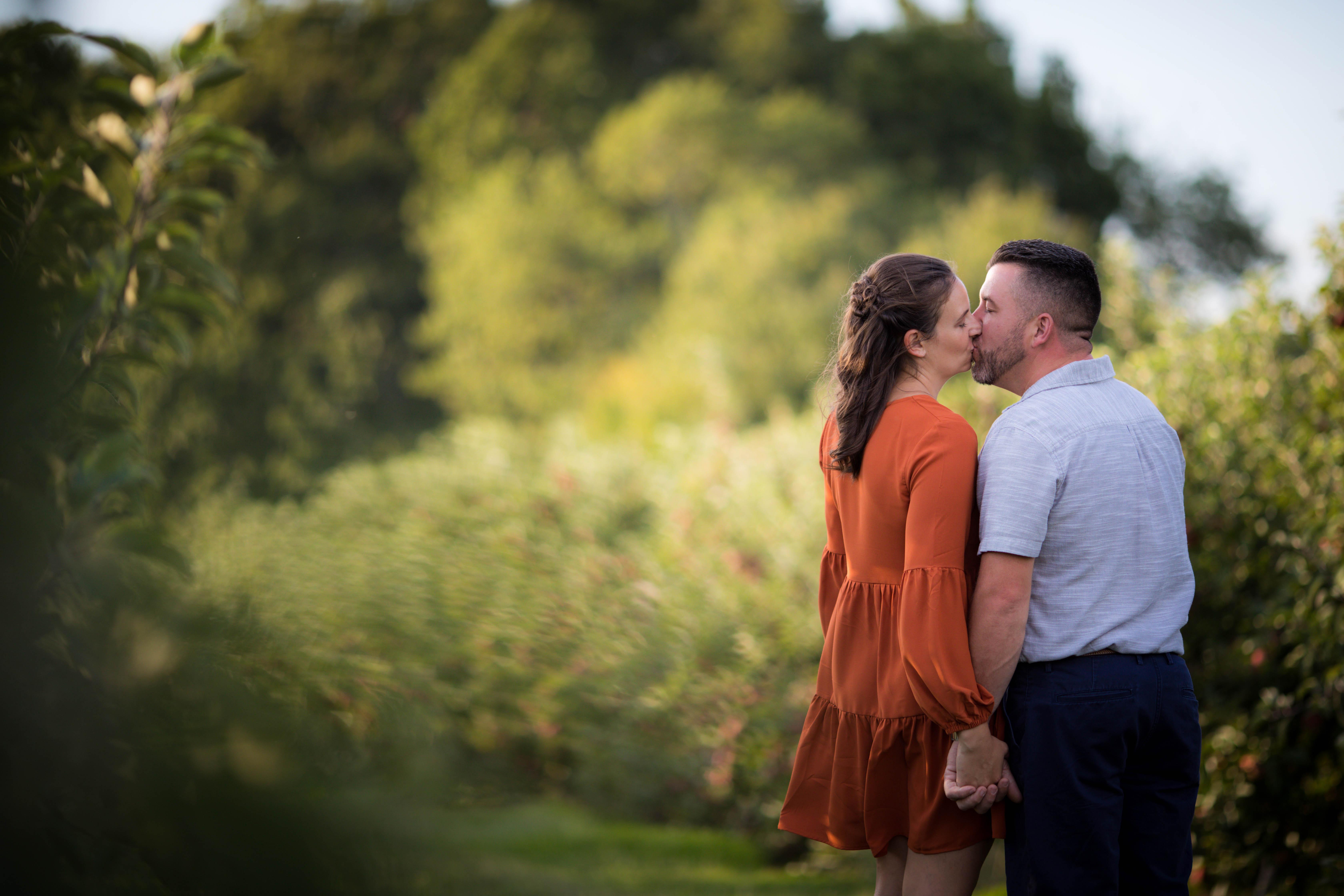 The Wedding Website of Janelle Garneau and Peter Zuromski