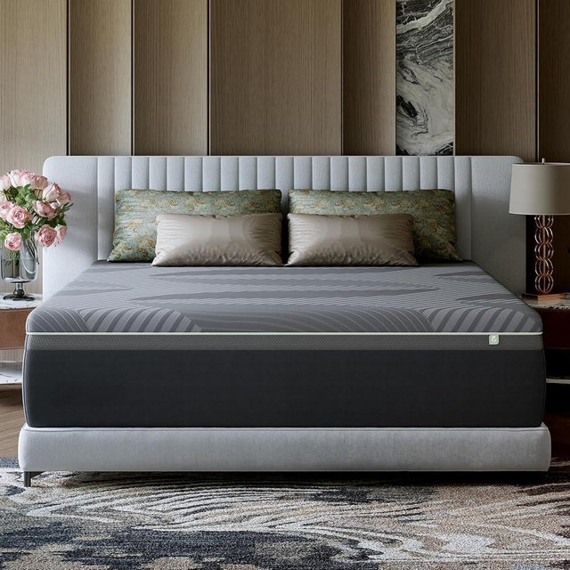 Novilla 14 Inch King Mattress, King Memory Foam Mattress with AiryFlow Cooling System for Cool Night, Pressure Relief, Ergonomic Support for Spinal Alignment, CertiPUR-US Certified, Medium Firm