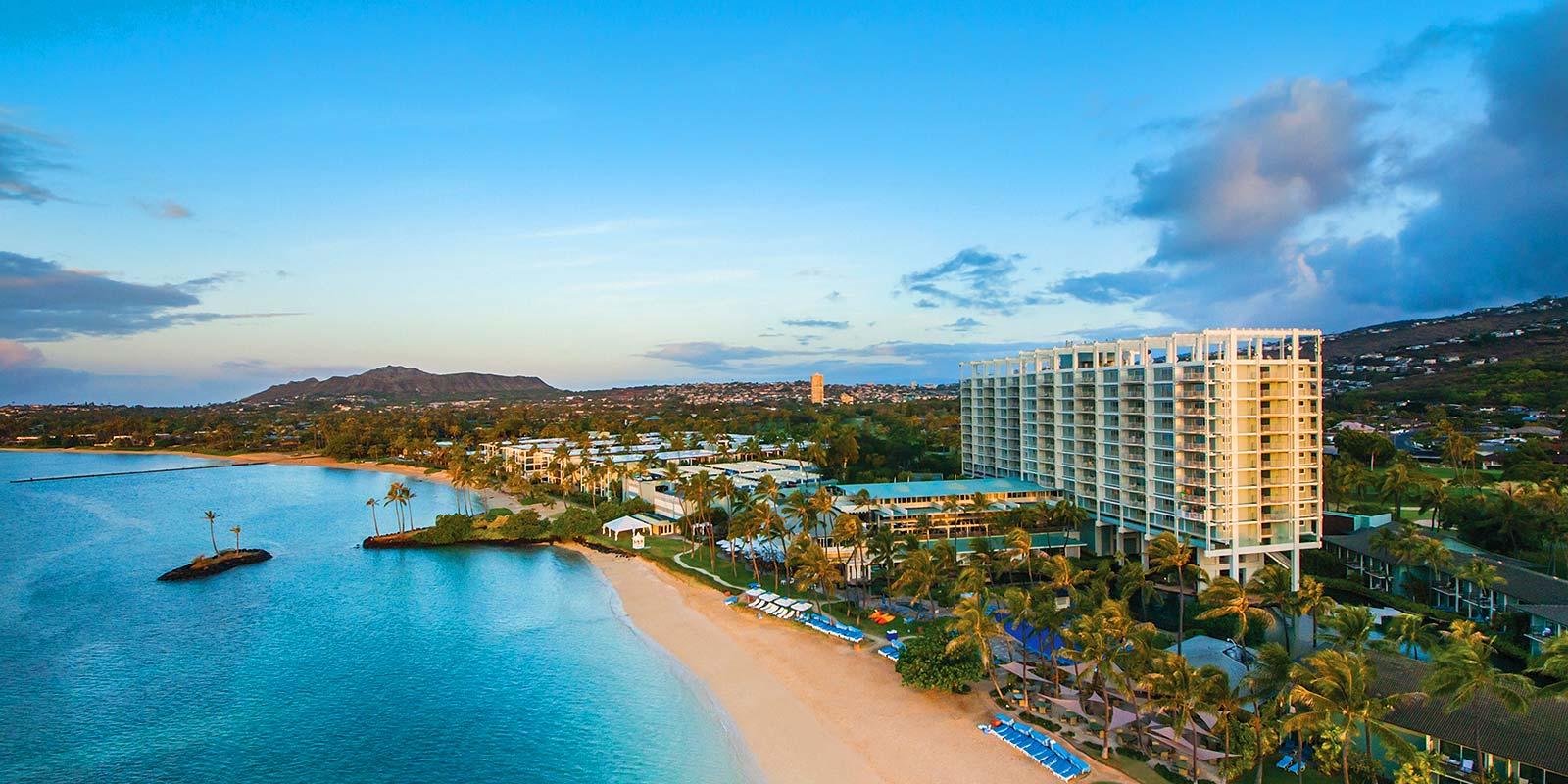 The Wedding Website of Miku Oyabe and Hayato Yanai