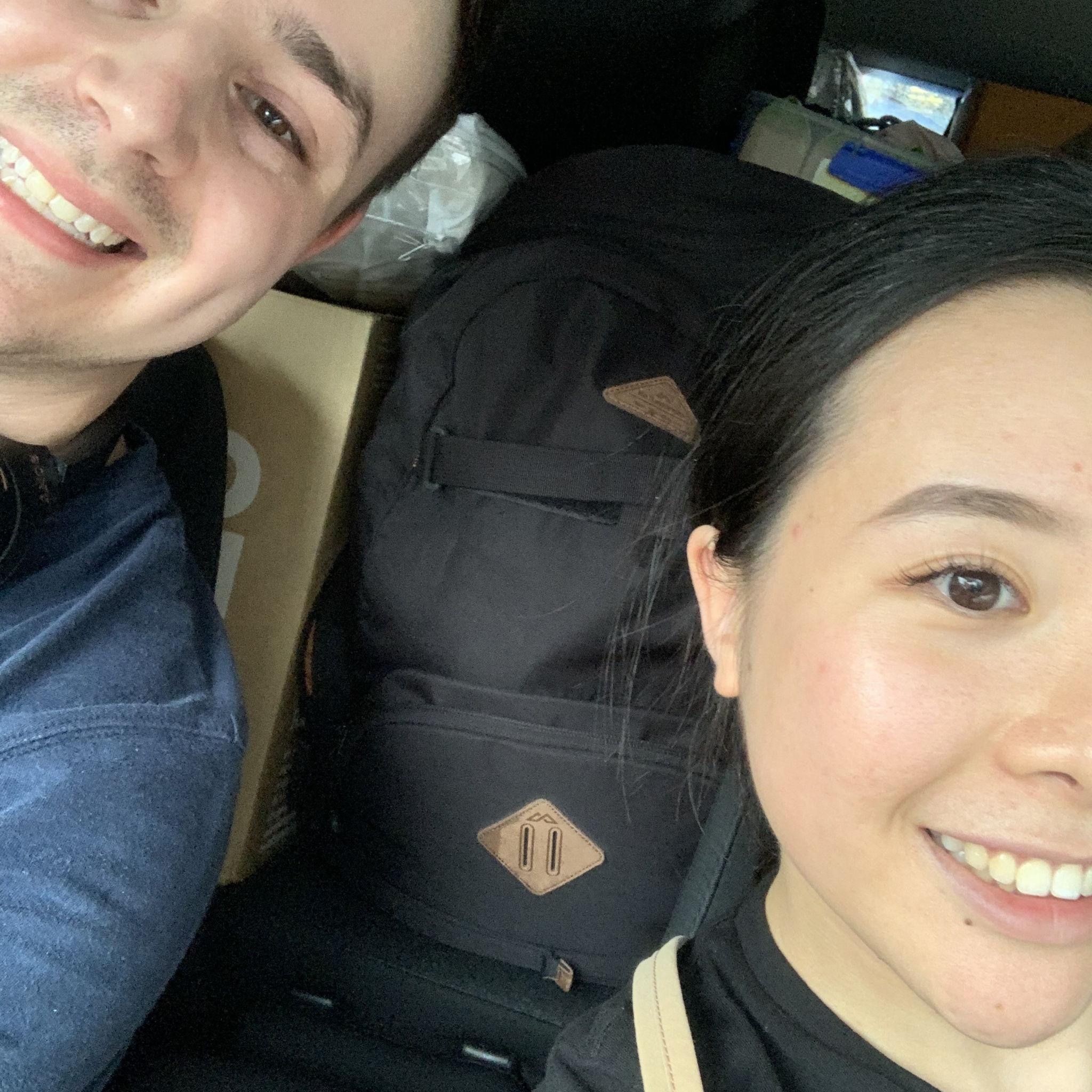 December 2022, Auckland - Moving day for Lucia, from one apartment to another. Fortunately, she has still retained her involuntary, unpaid helper... (pictured on left).