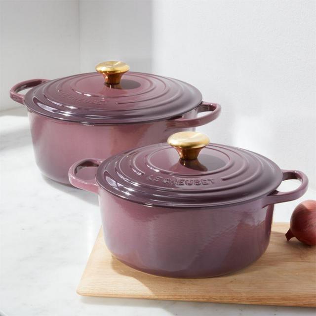 Le Creuset ® Signature 7.25 qt. Round Ink Dutch Oven with Lid