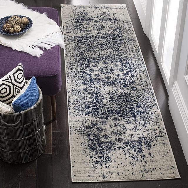 Safavieh Madison Collection MAD603D Vintage Snowflake Medallion Distressed Runner, 2' 3" x 6', Cream/Navy
