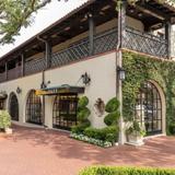 Highland Park Village
