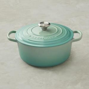 Le Creuset Signature Cast-Iron Round Dutch Oven (Mint)