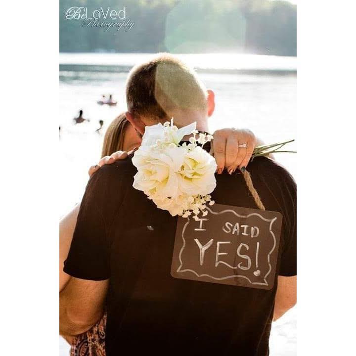 Engagement photo when he purposed 1 year of dating July 2019