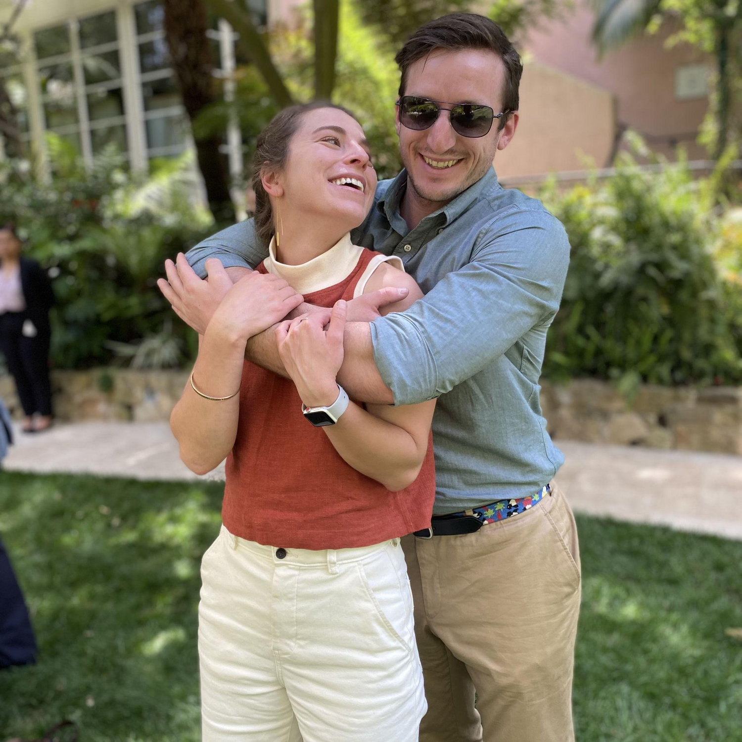 Sarah's sister-in-law Mia trying to recreate her engagement photos