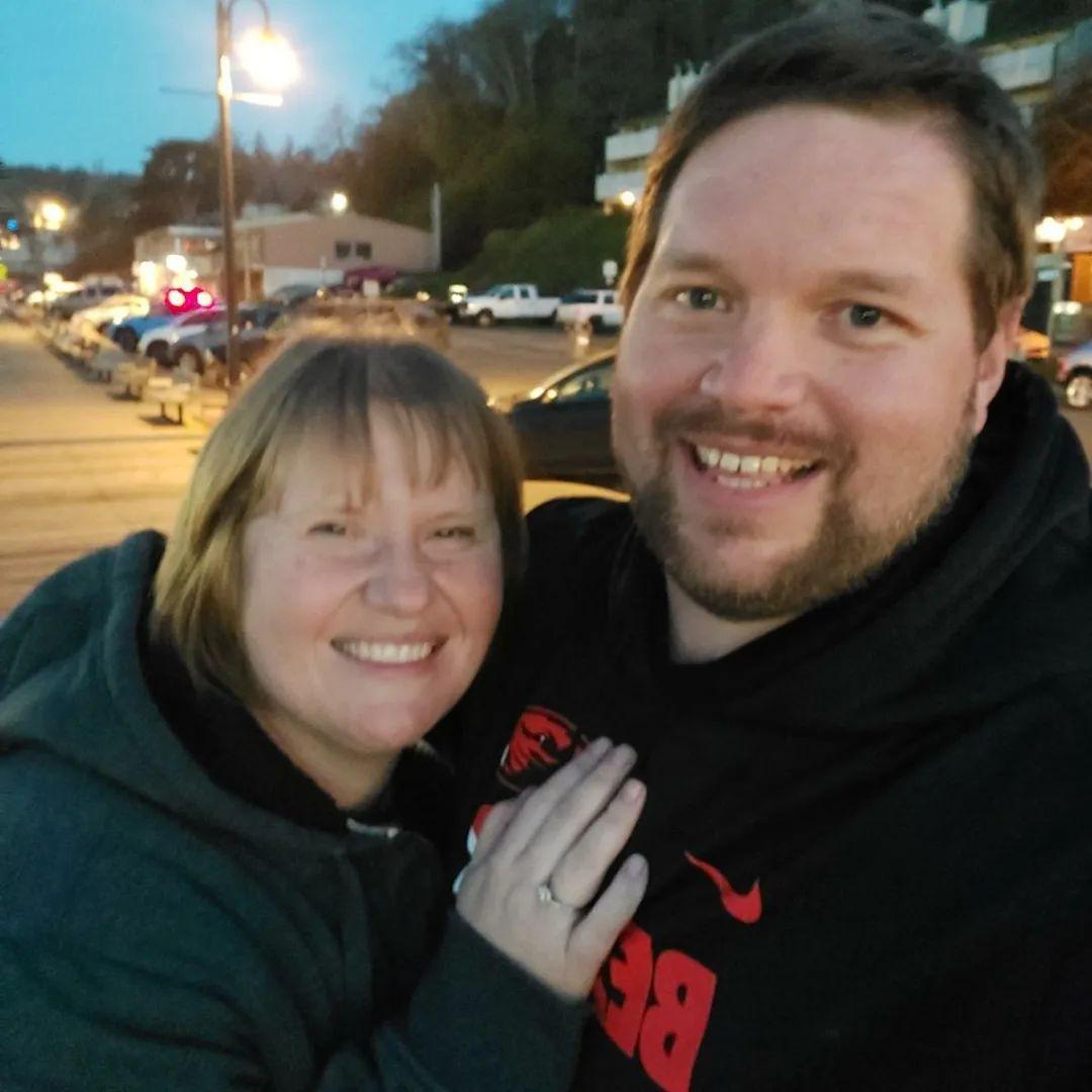 The Wedding Website of Lori Robert and Chad Hochstetler
