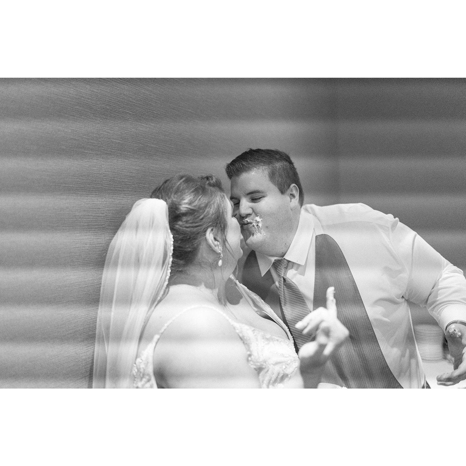 Cake kisses for the new Mr and Mrs