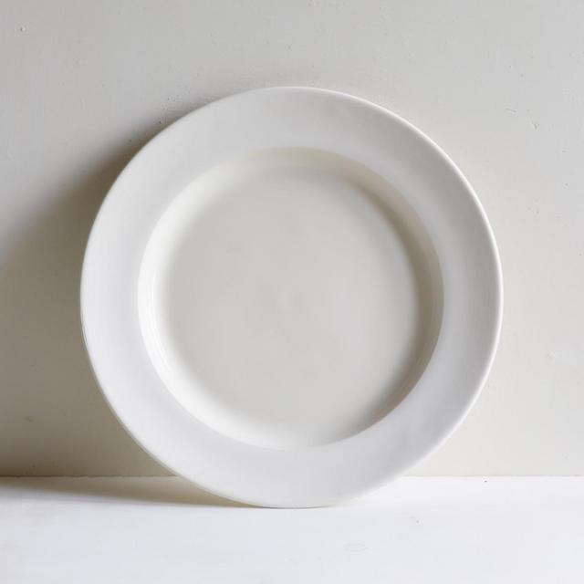Classical Porcelain Dinner Plate (Unglazed Border)