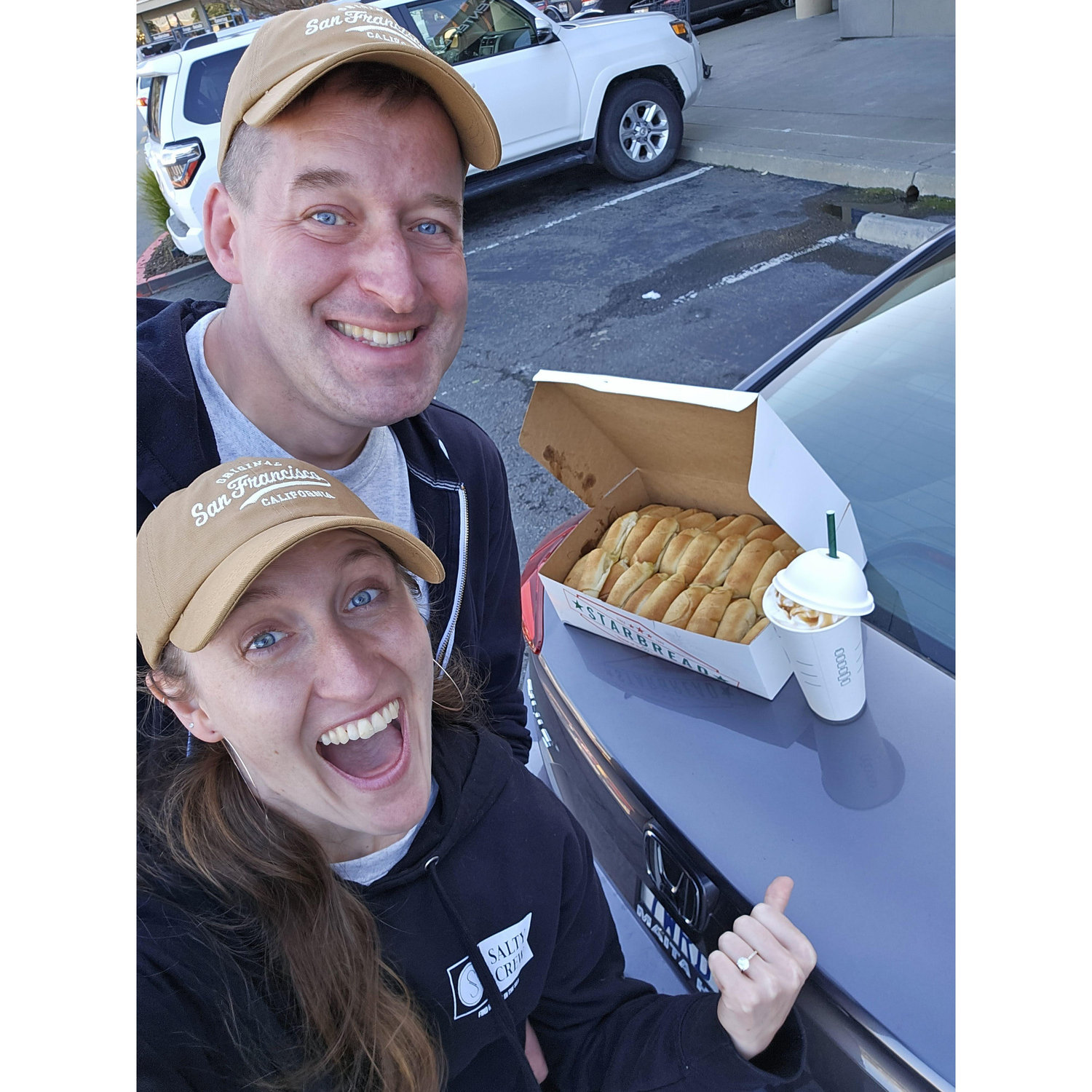 Half Moon Bay Day Trip! Starbucks and Starbread!!