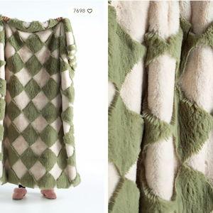 Chella Checkered Faux-Fur Throw Blanket