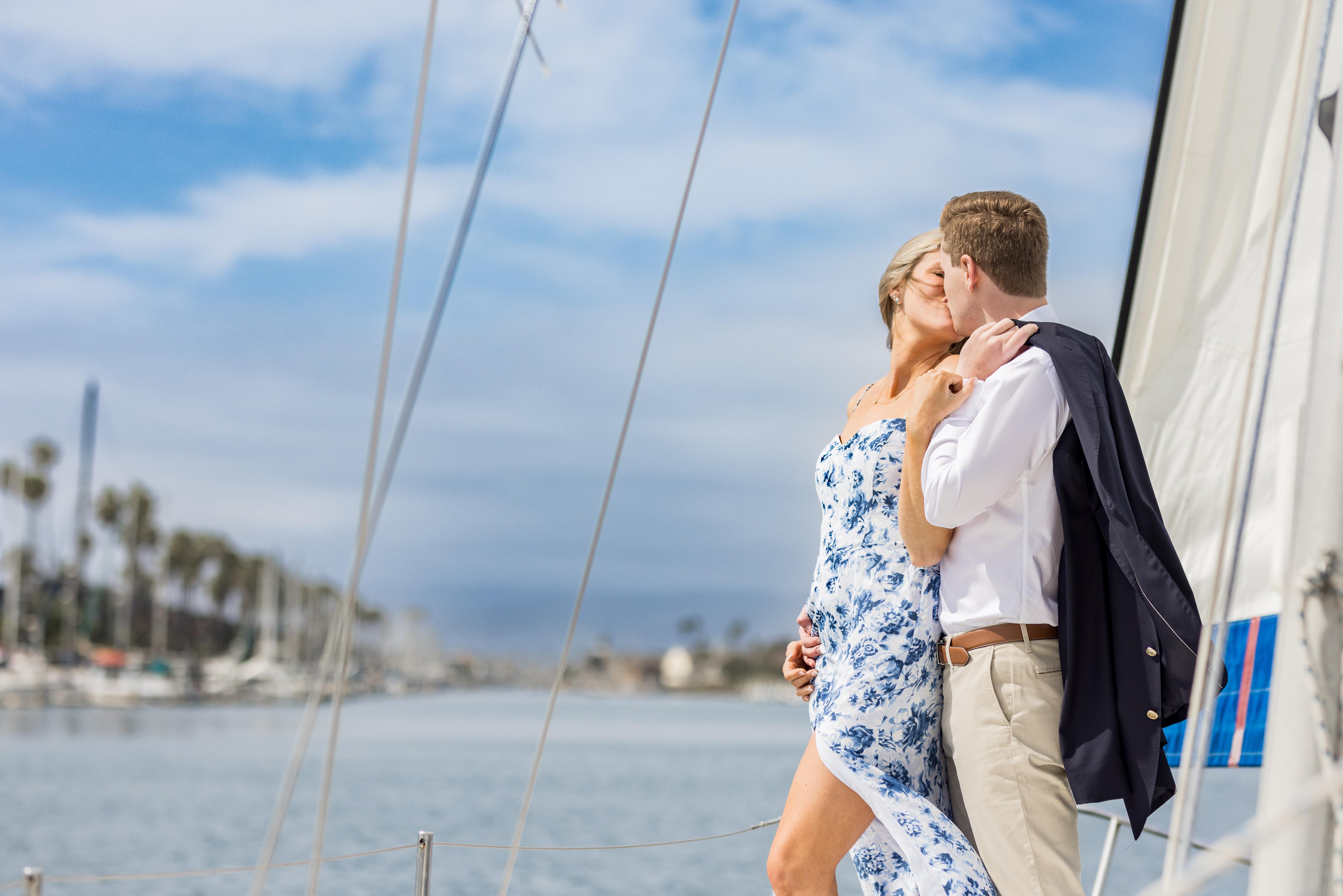 c6c0f813-2dde-4777-b75e-31483f74e032