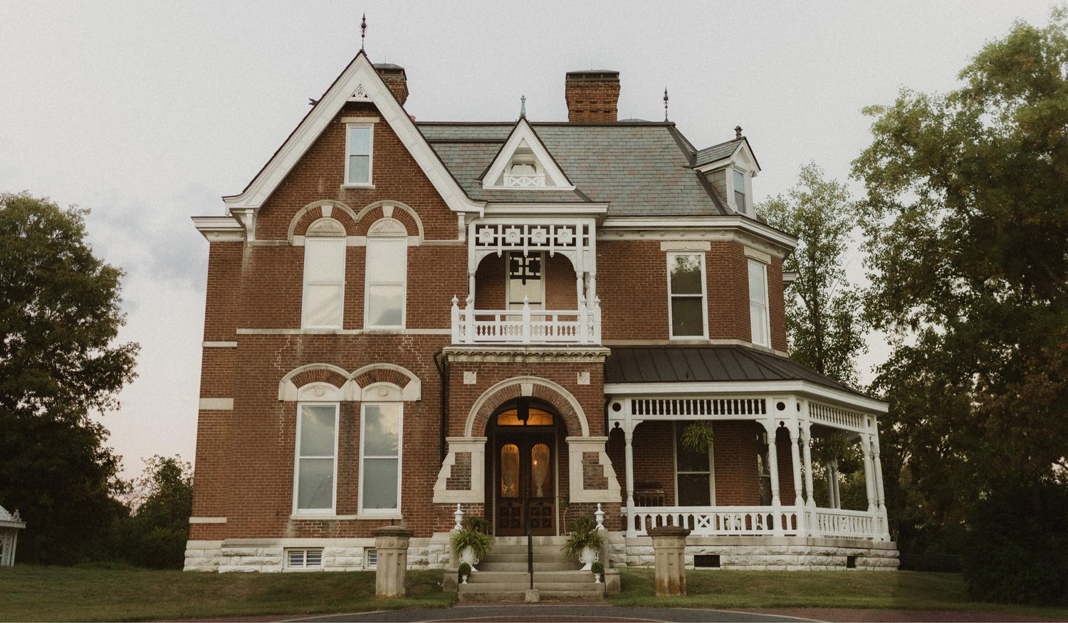 The Wedding Website of Kaylee Salva and Tucker Judy