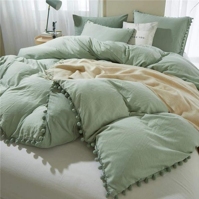 Comforter Set King Size Pom, 3 Piece Boho Bed Set, All Season Farmhouse Microfiber Down Alternative Bedding Comforter with 2 Pillow Shams, Solid Sage Green Pompom