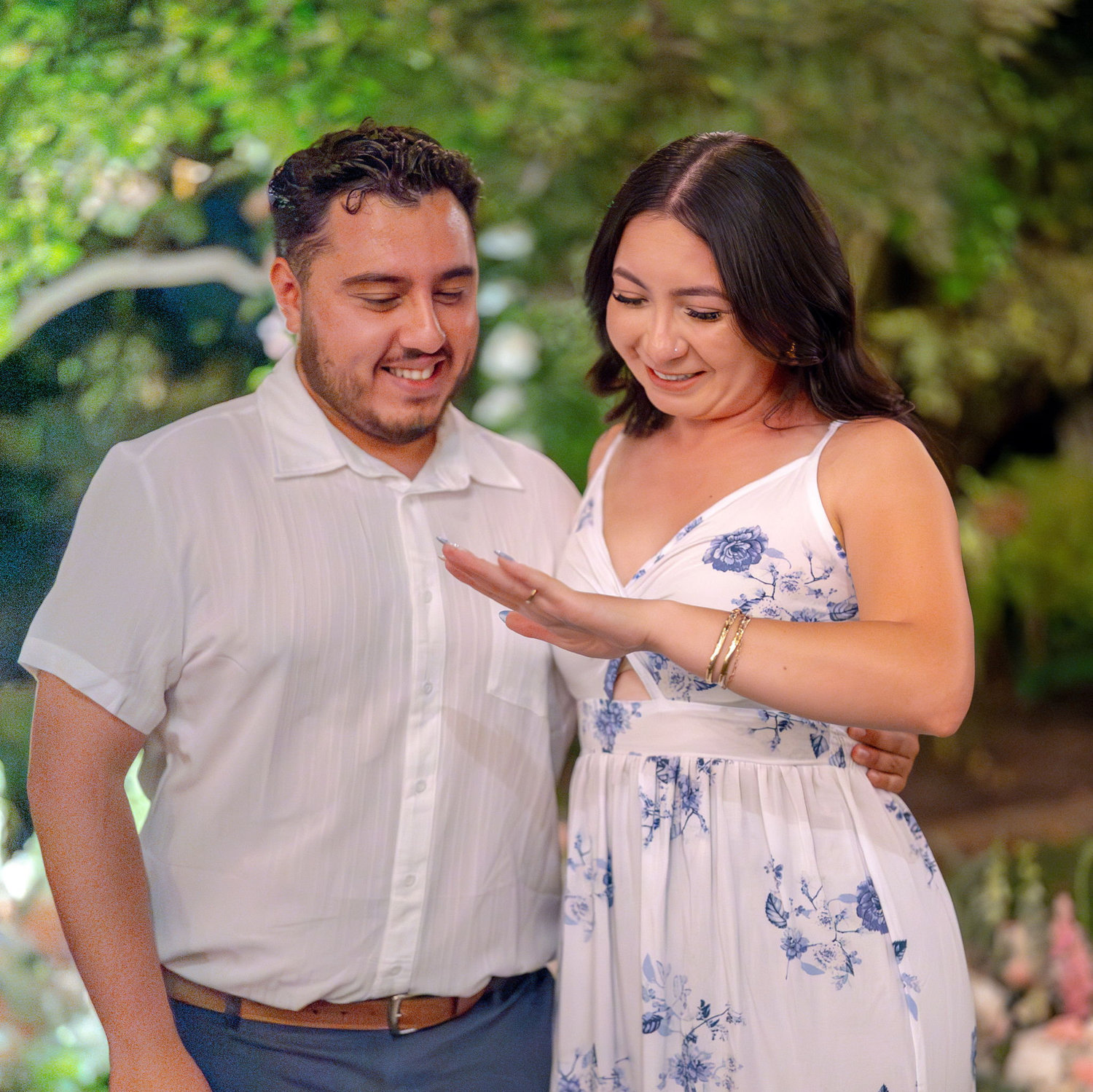 I know it's not all about the ring but OMG this ring!!! Its been over 10 months and this is still how I look at it.
