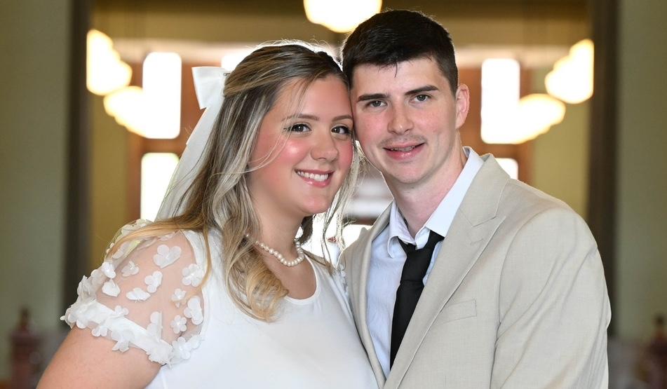 The Wedding Website of Kinley Bender and Damien Bender