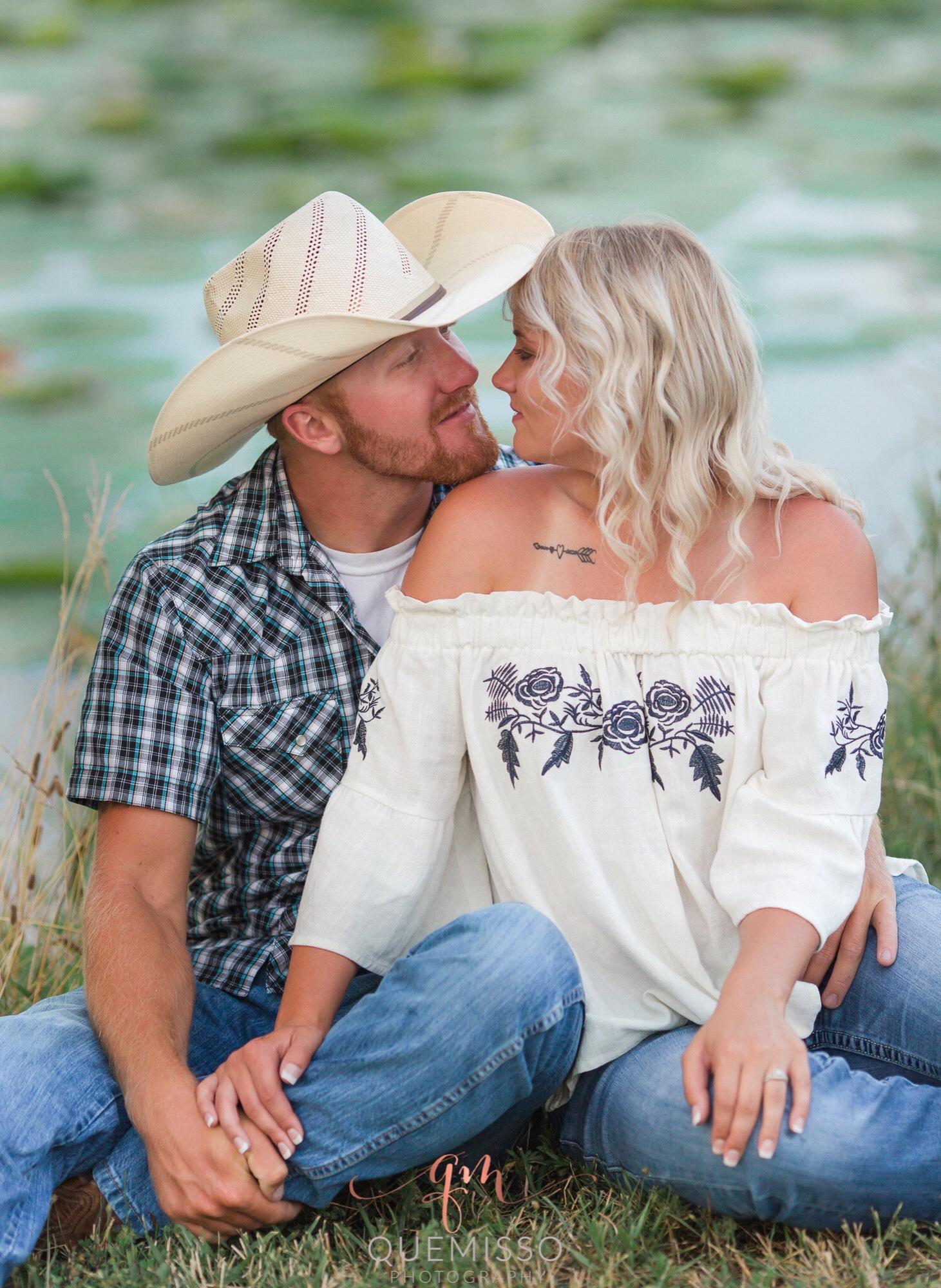 Engagement Pictures by QueMisso (Staci Robertson)