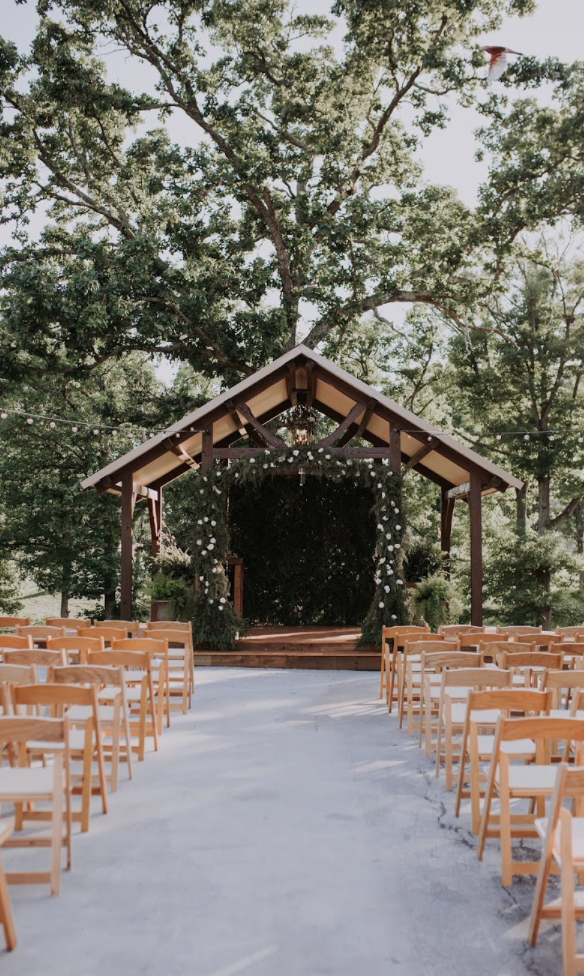 The Wedding Website of Vanessa Powell and Alex Guyer