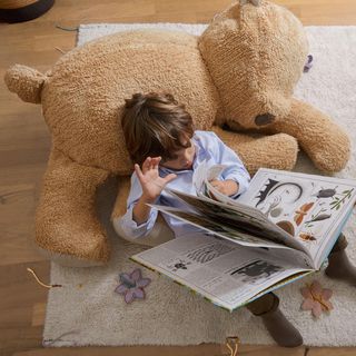 Planet Bee Sleepy Bear Pouf